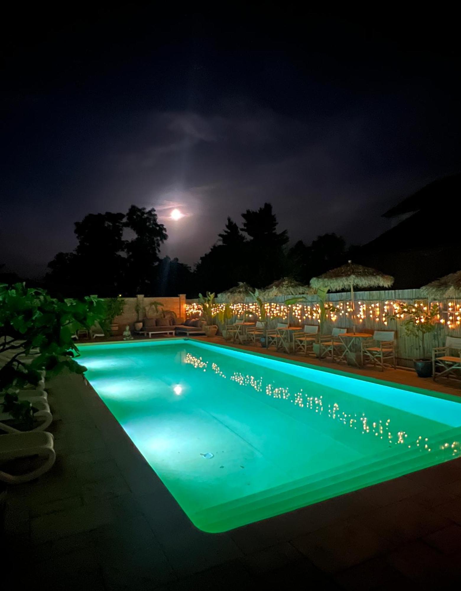 Ron De Mar & La Brisa Bed & Breakfast Pezinok Exterior photo